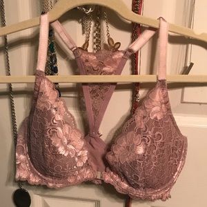 Adore Me razor back lace bra 34D